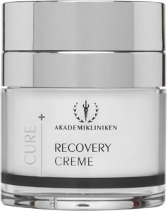 Akademikliniken i Magasin online sammen med Chanel