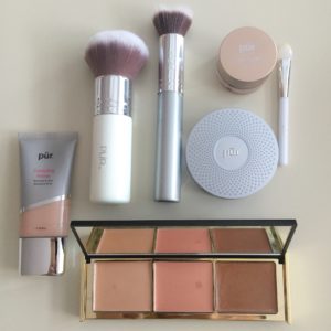 Vegansk makeup, Uffes fødselsdag, en bustur og så på en mandag