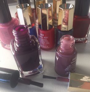 Fede neglelakker fra Nilens Jord og Mavala